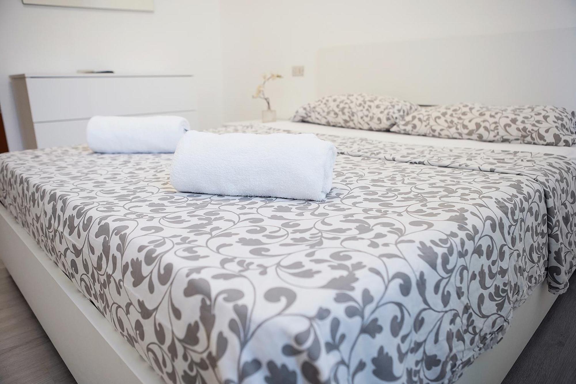 Toma Apartment Trilocale Moderno Per Max 6 Persone Milano Dış mekan fotoğraf